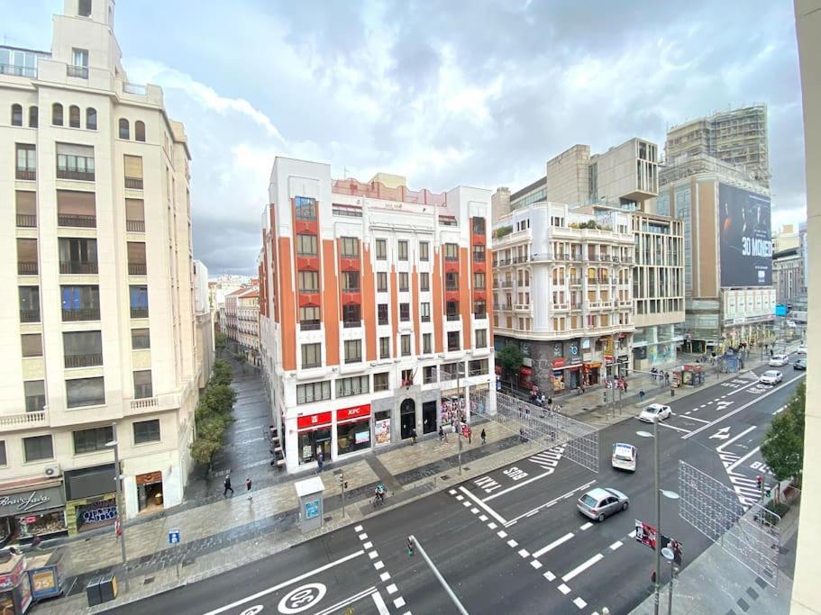 Apartamento En Gran Via De Madrid 45 4 Eksteriør billede