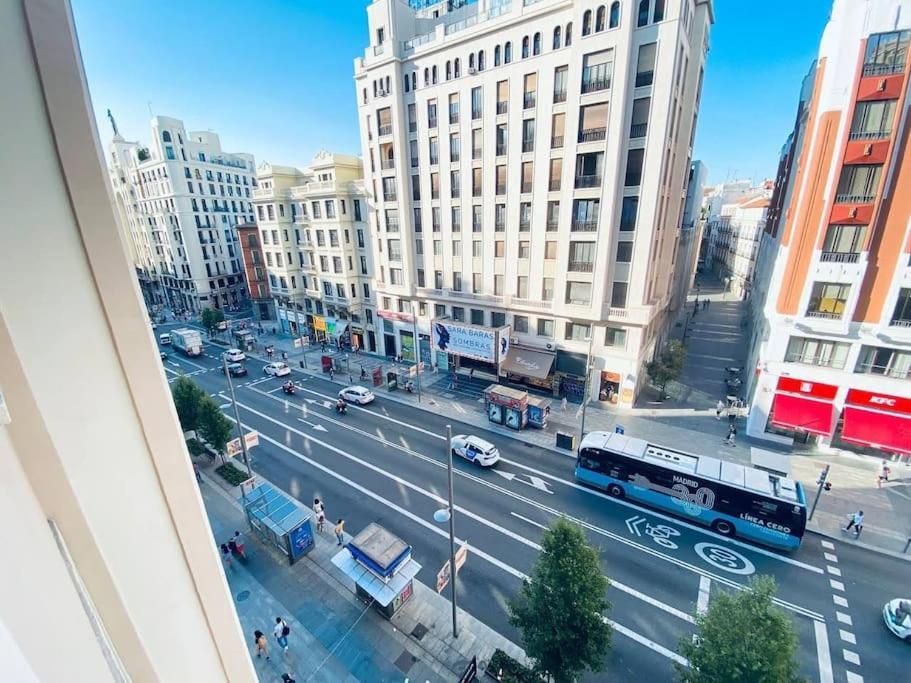 Apartamento En Gran Via De Madrid 45 4 Eksteriør billede