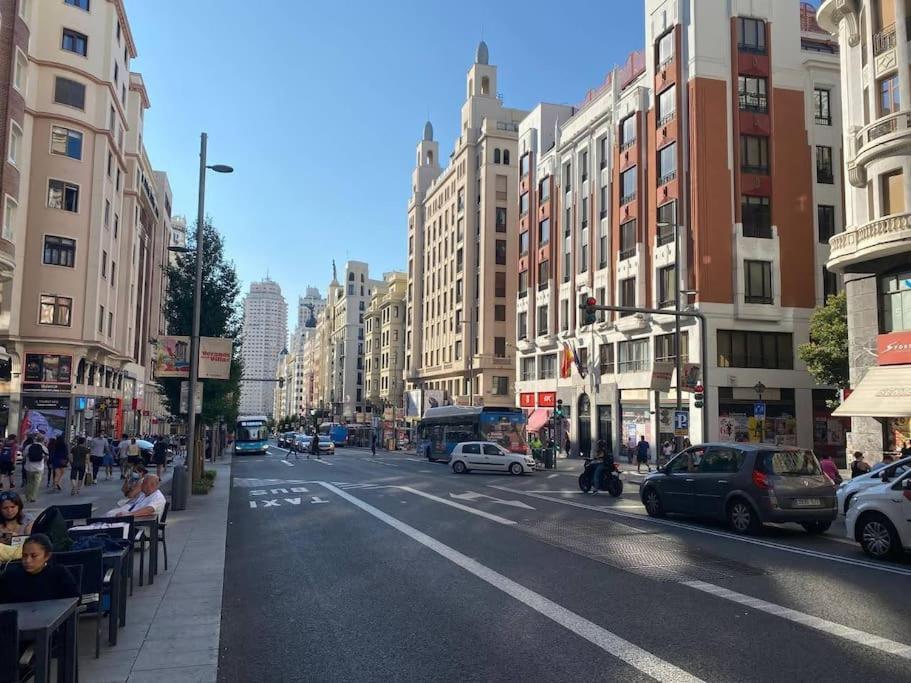 Apartamento En Gran Via De Madrid 45 4 Eksteriør billede